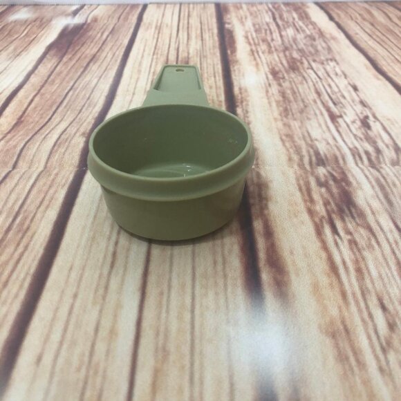 Vintage Tupperware Avocado Green Nesting Measuring Cup 3/4 CUP Replacement 762-5 - Picture 3 of 10